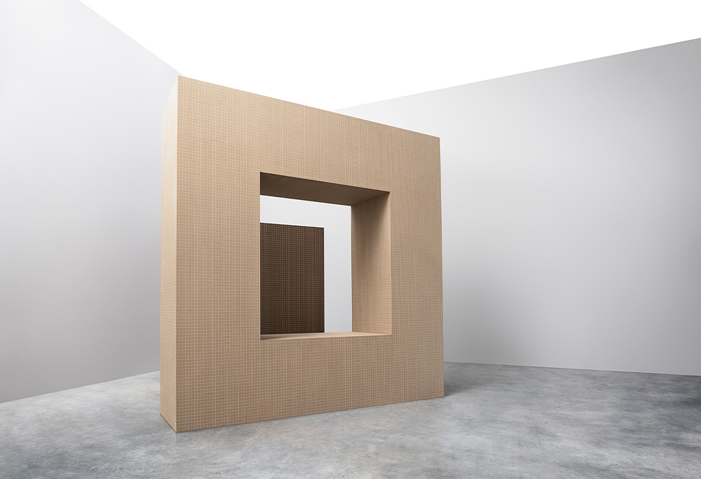 Alpi veneer of the wall board